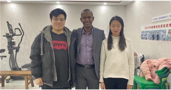 New Customer from Guinea Visits TITAN VEHICLE Discuss Fuel Tanker Trailer