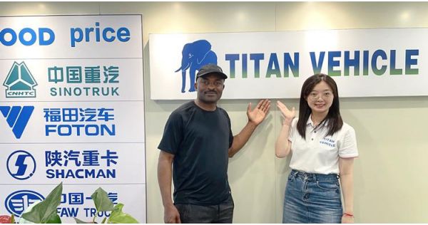 Customer Visiting TITAN's Guangzhou Office for Tri Axle Flatbed Trailer
