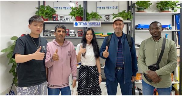 United Arab Emirates Customers Visited TITAN and Customized Extendable Trailer
