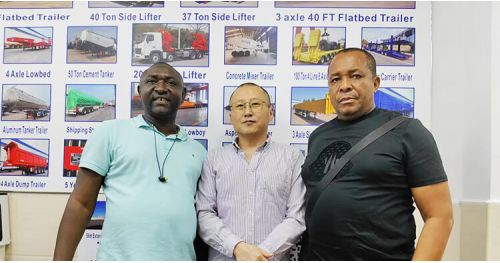 Burkina Faso Customers Visit Titan Vehicle to Buy Fuel Tanker Trailer