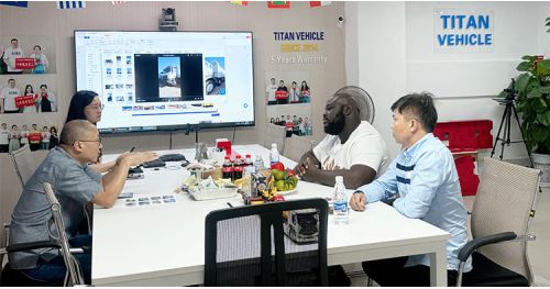 Mozambique Customers Bought Howo 6x4 Dump Truck from TITAN VEHICLE 