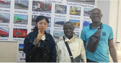 Jamaican Customers Visited Titan Vehicle and Purchased 40 Ft Container Chassis Trailer