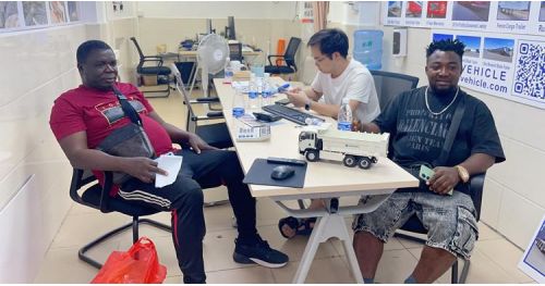 Nigerian Customers come to TITAN to Buy Howo Dump Truck