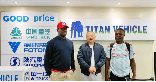 Jamaican Customer Came to Titan Vehicle to Buy 4 Axle End Dump Semi Trailer
