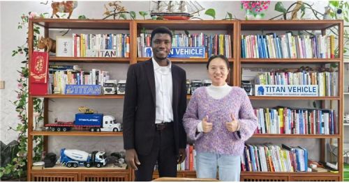 Sudan Customer Visited TITAN to Buying Folding Gooseneck Trailer