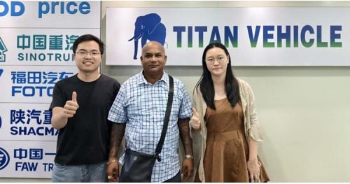 Nigerian customer Visit TITAN to Buy RGN Lowboy Trailer