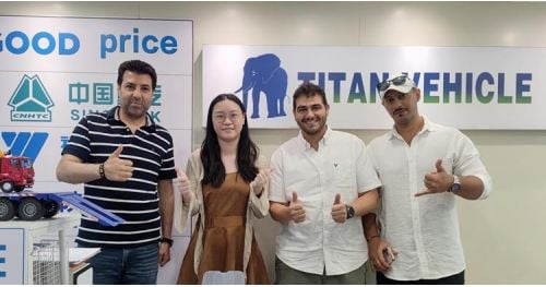 Argentine Customers Visited TITAN to Purchase Modular Trailer