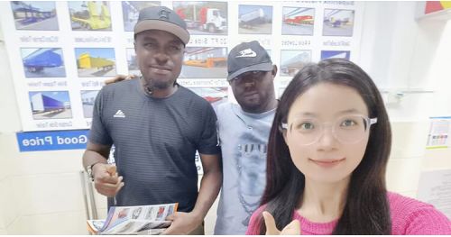 Zambian Customers Come to Titan to Buy 3 Axle Petroleum Tanker Trailer