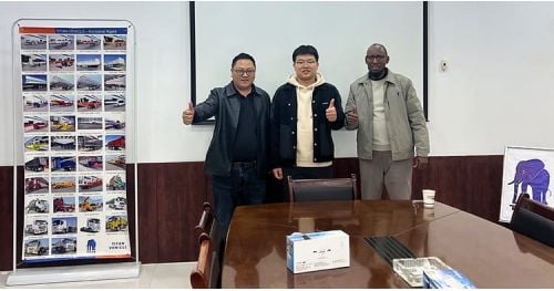 Jamaican Customer Come to Titan to Buy Tri Axle Low Loader Trailer