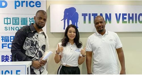 Zimbabwean Customers Visit TITAN to Purchase Tri Axle Flatbed Trailer