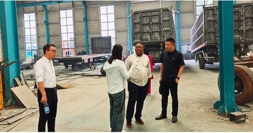 Tanzanian Customers Visit Titan and Purchase Dump Semi Trailer