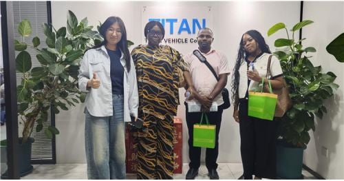 Nigerian Customer Visits TITAN to Purchase 4 Axle Detachable Gooseneck Trailer