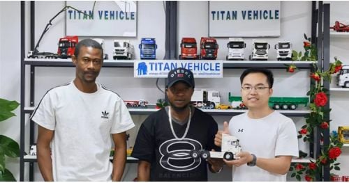 Customers from Sudan Visit TITAN Guangzhou Office to Buy Fence Semi Trailer