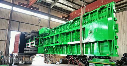3 Axle Flatbed Trailer with Stanchion will be sent to Iraq