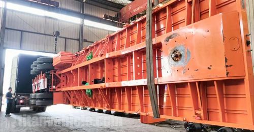Tri Axle 45FT Flatbed Trailer will be sent to Zambia by Container