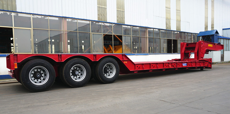 80 tons removable gooseneck RGN lowboy trailer for sale in Tanzania