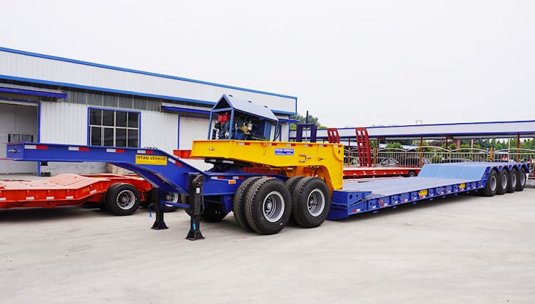 What is a detachable gooseneck lowboy trailer? 