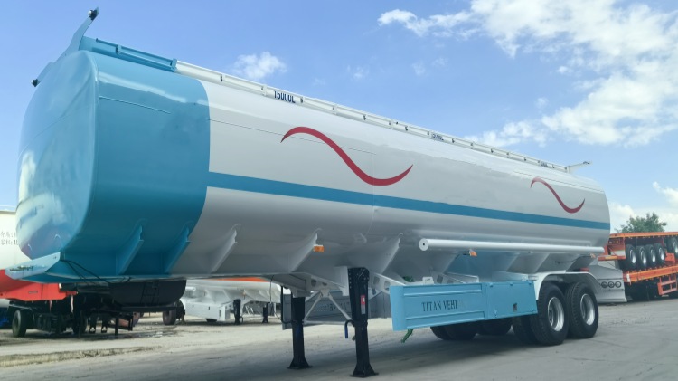 Congo Customer Come To TITAN Vehicle To Buy Diesel Tanker Trailer For Sale