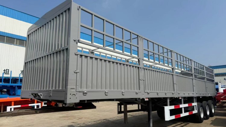 3 Axle 60 Tons Bulk Cargo Semi Trailer