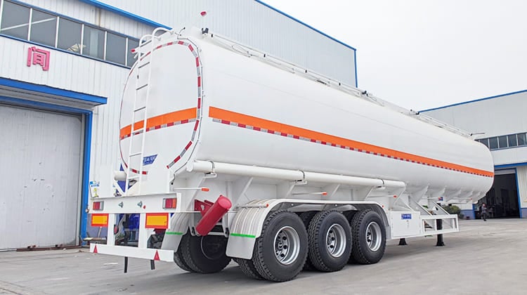 42000 Liters Fuel Tanker Trailer for Sale in 