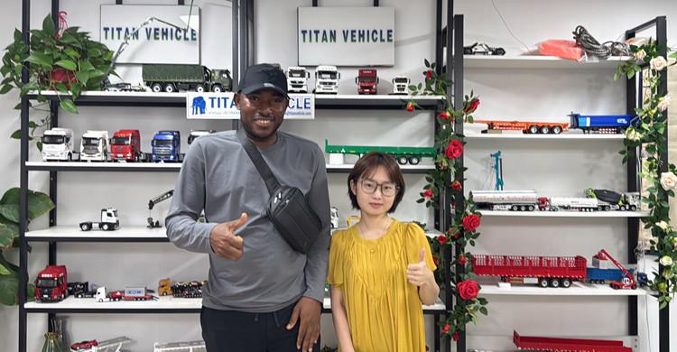 Nigerian Customer Visit TITAN to Buy 3 Axle Lowbed Trailer