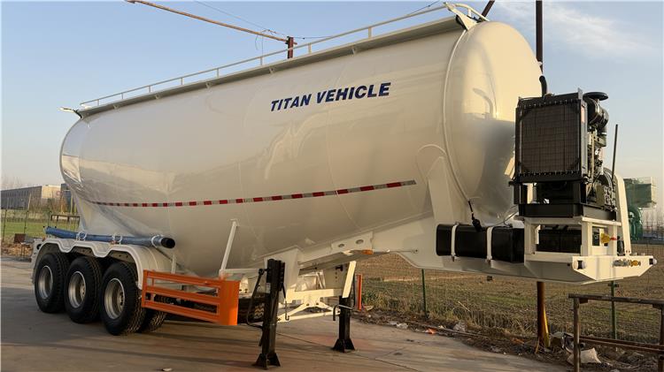 30CBM Pneumatic Tanker Trailer For Sale In Zambia