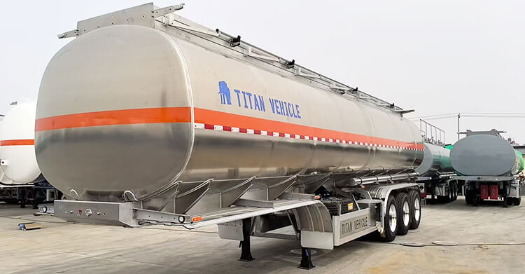3 Axle Aluminum Tanker Trailer for Sale in Tanzania
