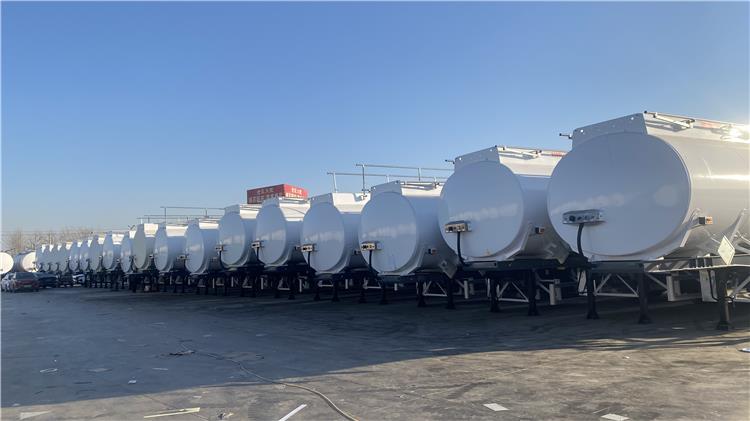45000 Liters Fuel Tanker Trailer for Sale In Ghana
