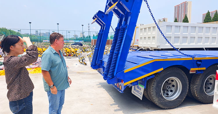 3 Axle 60 ton Low Bed Trailer for Sale Price in Panama