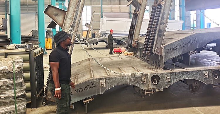 3 Axle 60 ton Lowbed Trailer for Sale in Guinea