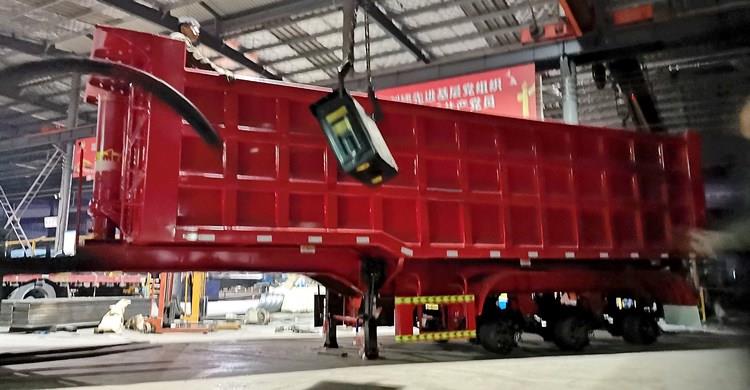 Factory Show of Tipper Trailer Price