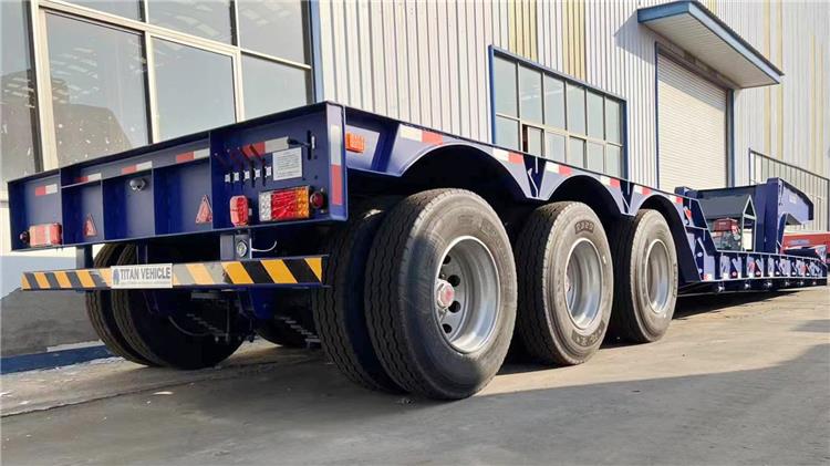 3 Axle 80 Ton Gooseneck Detachable Trailer for Sale In Gabon