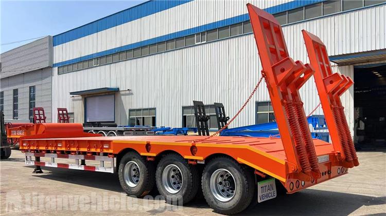 Tri Axle 60 Ton Low Loader Truck for Sale In Tanzania