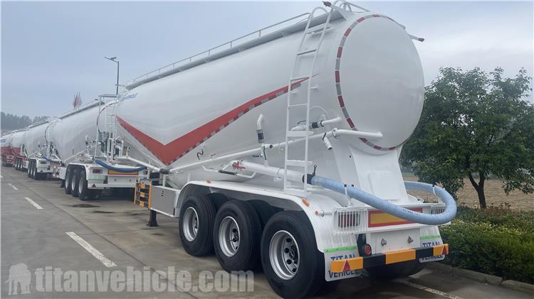 Tri Axle 50 Ton Bulker Cement Tanker Trailer for Sale in Zimbabwe