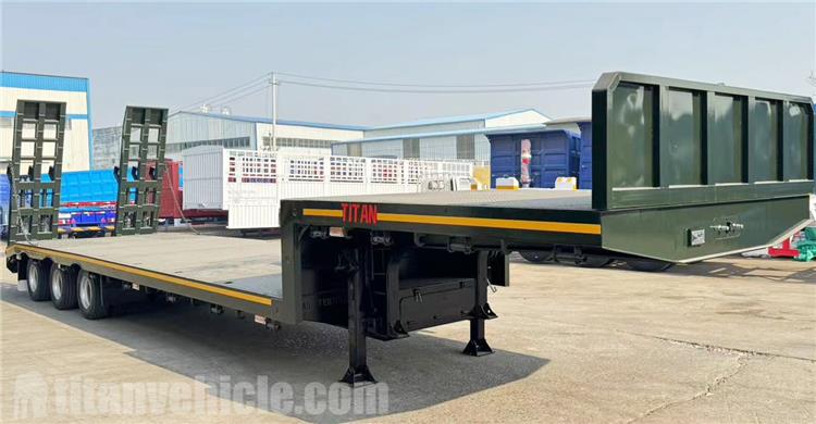 Tri Axle Low Bed Truck for Sale In Dominican