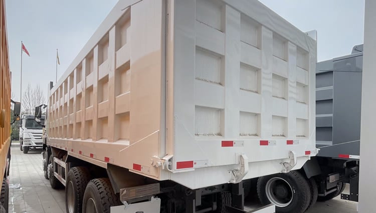 Howo Dump Truck 371HP for Sale in Ghana