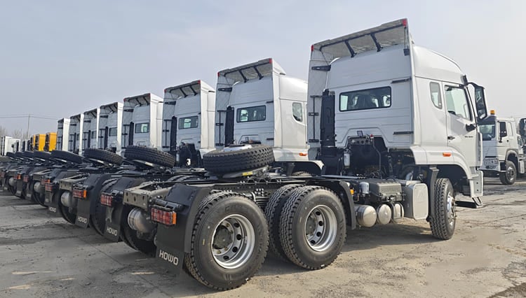 SINOTRUK HOWO NX 6X4 Tractor Truck For Sale in Malawi