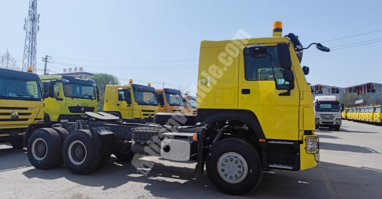 Howo 400  Sinotruk Howo 6x4 Tractor Truck in Guam