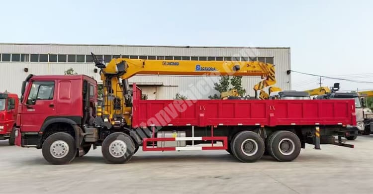 Howo Boom Truck 400 HP for Sale in Brazil