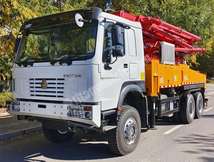 Sinotruk Howo Boom Pump Concrete Truck for Sale in Papua New Guinea
