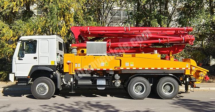 Sinotruk Howo Boom Pump Concrete Truck for Sale in Papua New Guinea