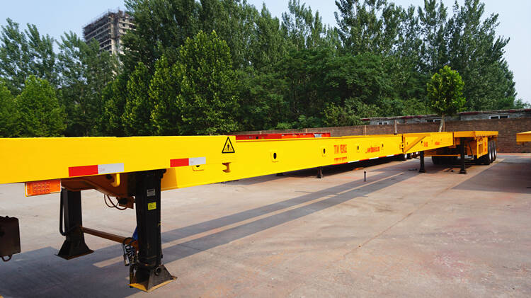 extendable flatbed trailers