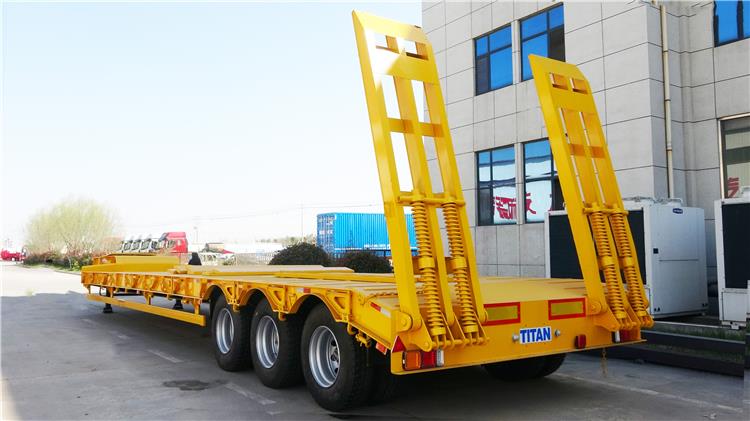 Low Bed Trailer 80 Tons Capacity for Carry a Crawler Crane