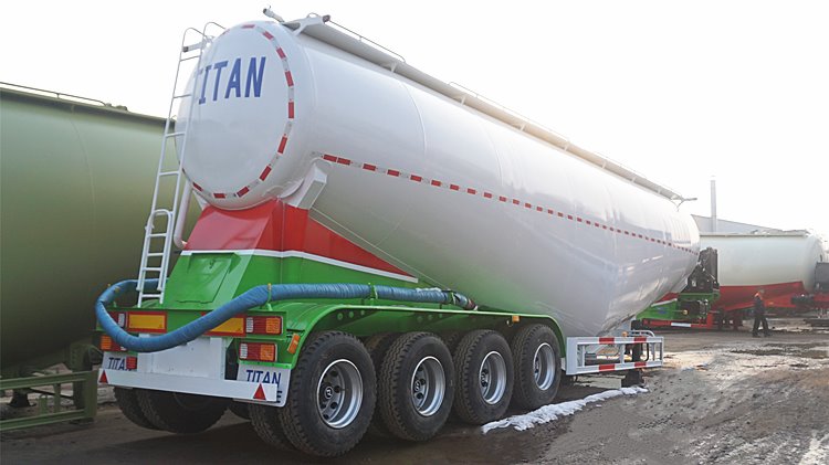 4 Axle Cement Bulker Truck for Sale