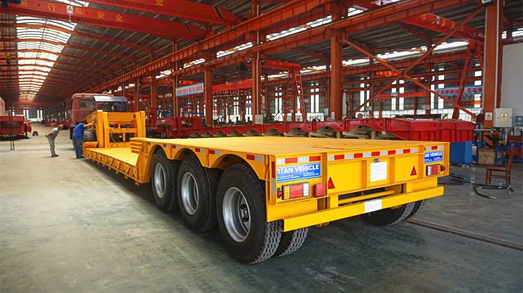 3 Axle Detachable Lowboy Trailer for Sale in Nigeria