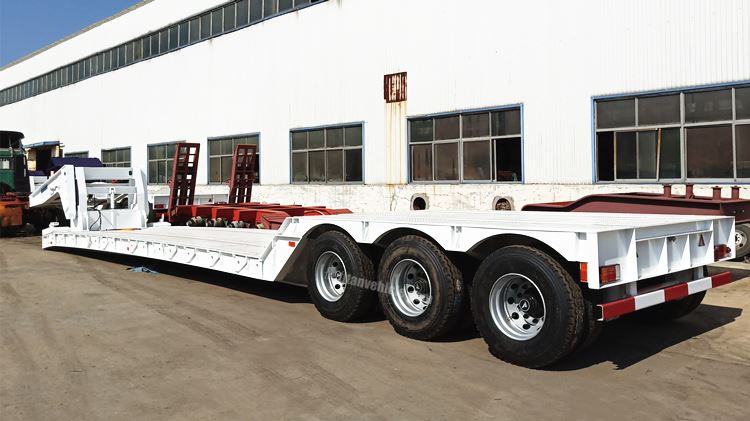 Tri Axle Detachable Gooseneck Trailers for Sale in Nigeria