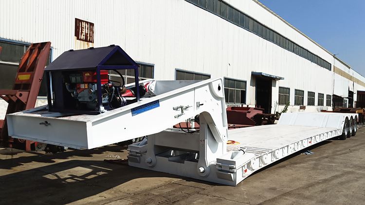 Tri Axle Detachable Gooseneck Trailers for Sale in Nigeria