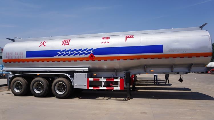 3 Axle Aluminum Fuel Semi Trailer for Sale In Zambia Lusaka