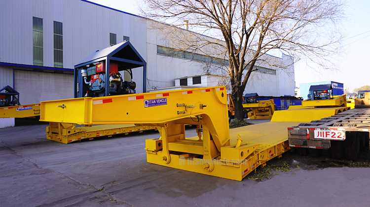 3 Axle Detach Lowboy Trailer for Sale in Sudan