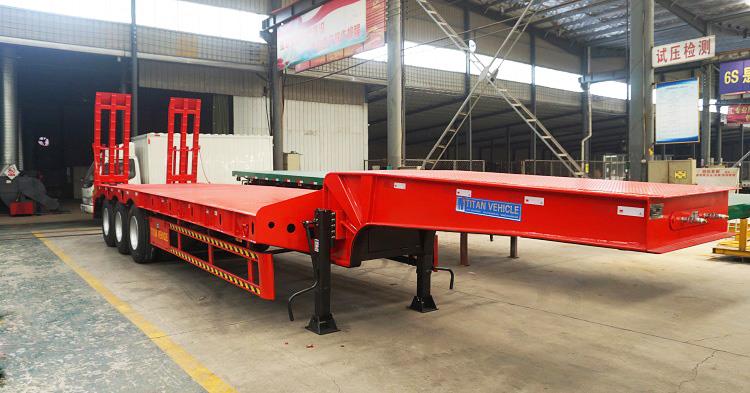 Tri Axle Low Loader Trailer | Nooteboom Sinotruk HOWO Trailers for Sale in Zimbabwe